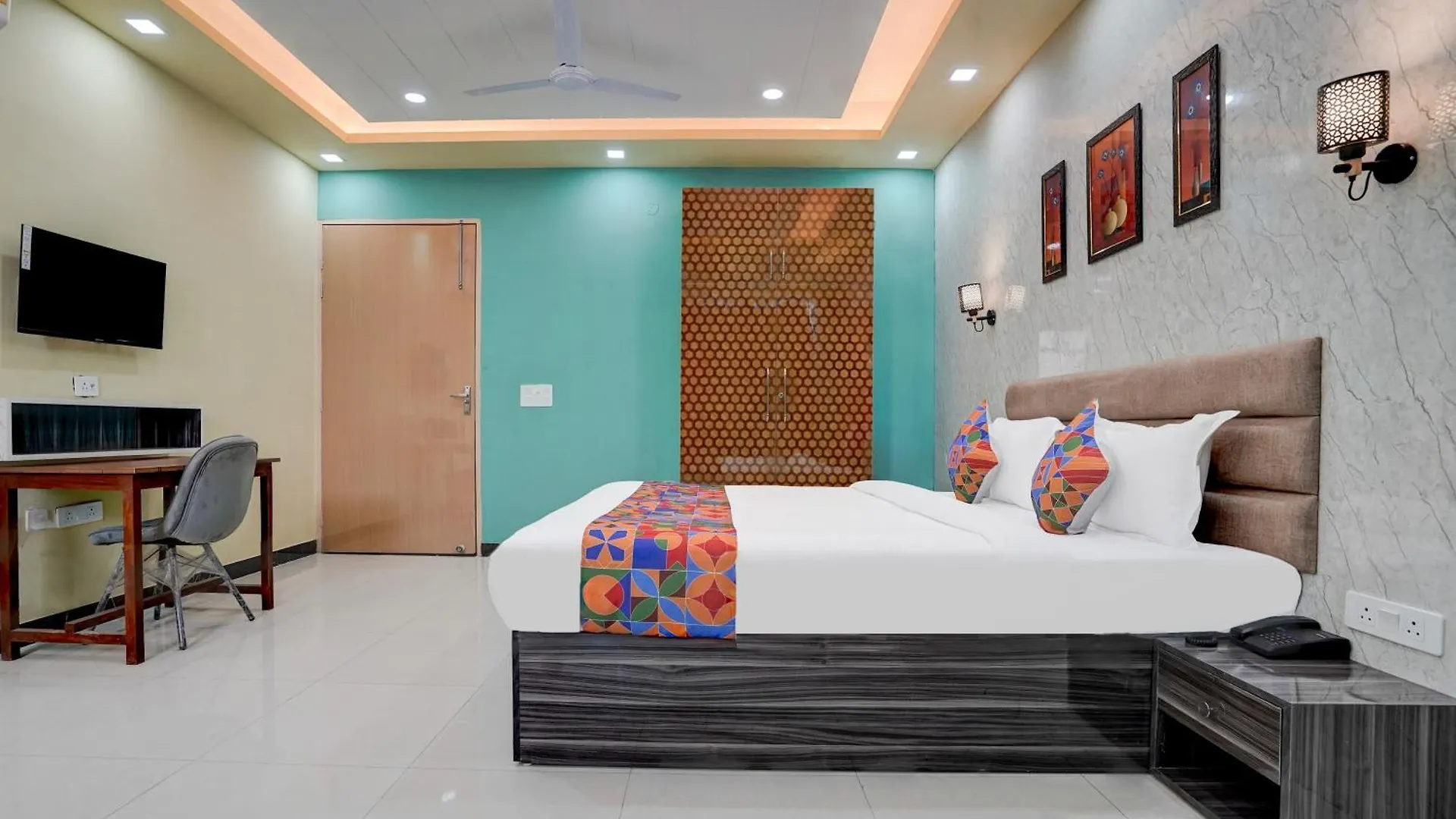 Hotel Fabhotel Sky Gurgaon