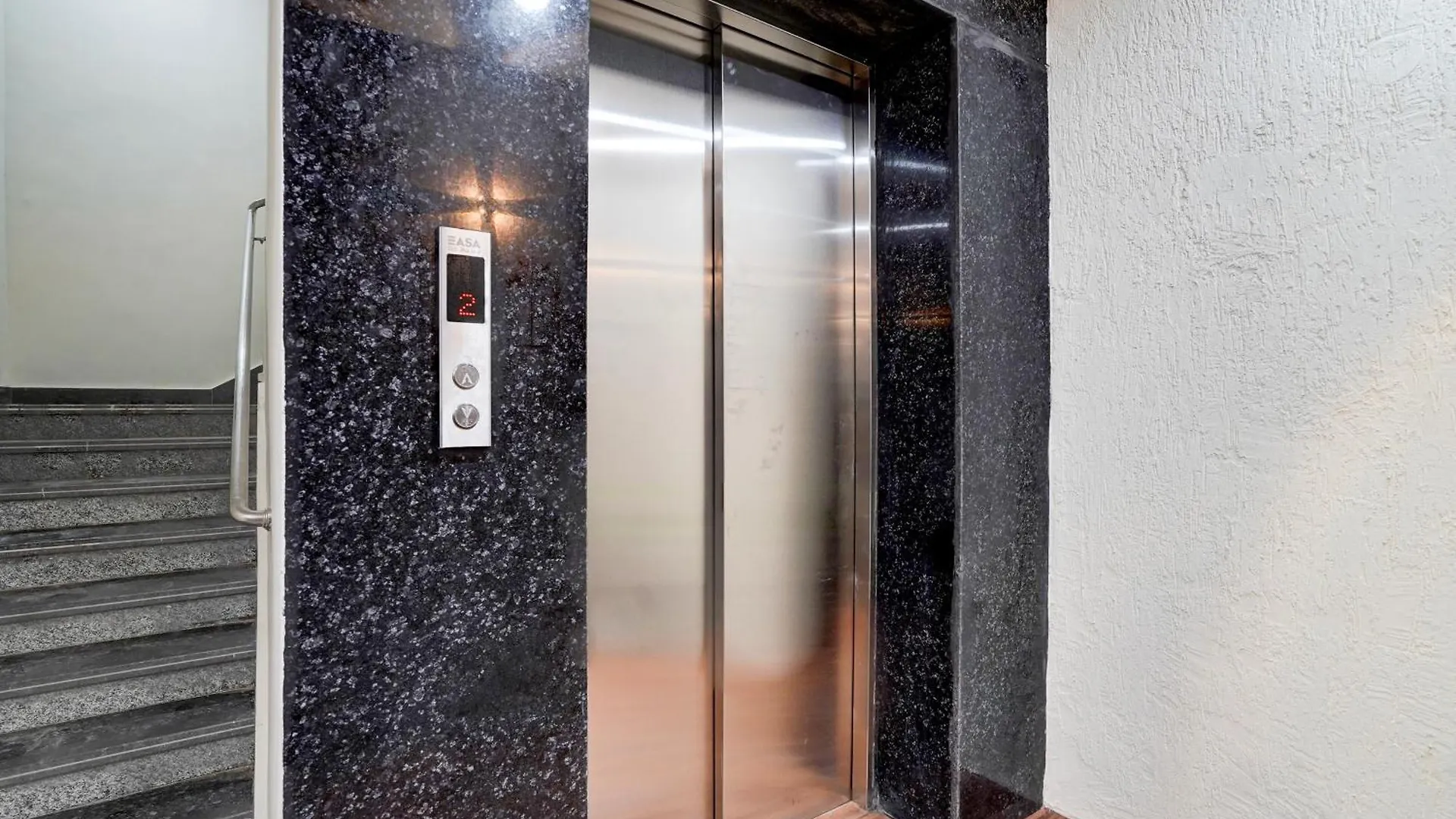 Hotel Fabhotel Sky Gurgaon