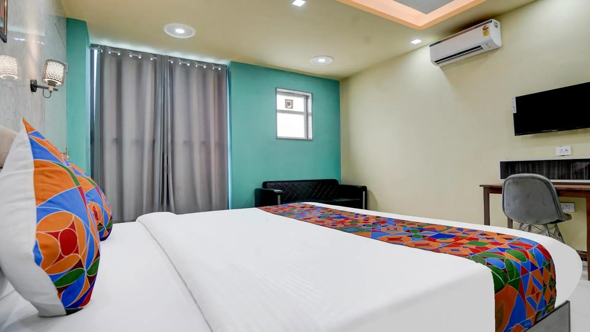 Fabhotel Sky Gurgaon Hotel
